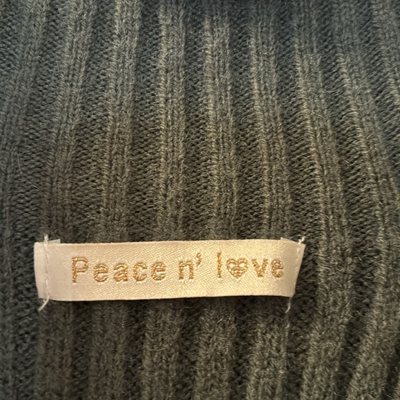 Peace N Love green mock neck sweater size medium - Picture 3 of 4